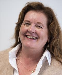Profile image for Councillor Dawn Johnson