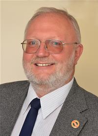 Profile image for Councillor Simon Coles